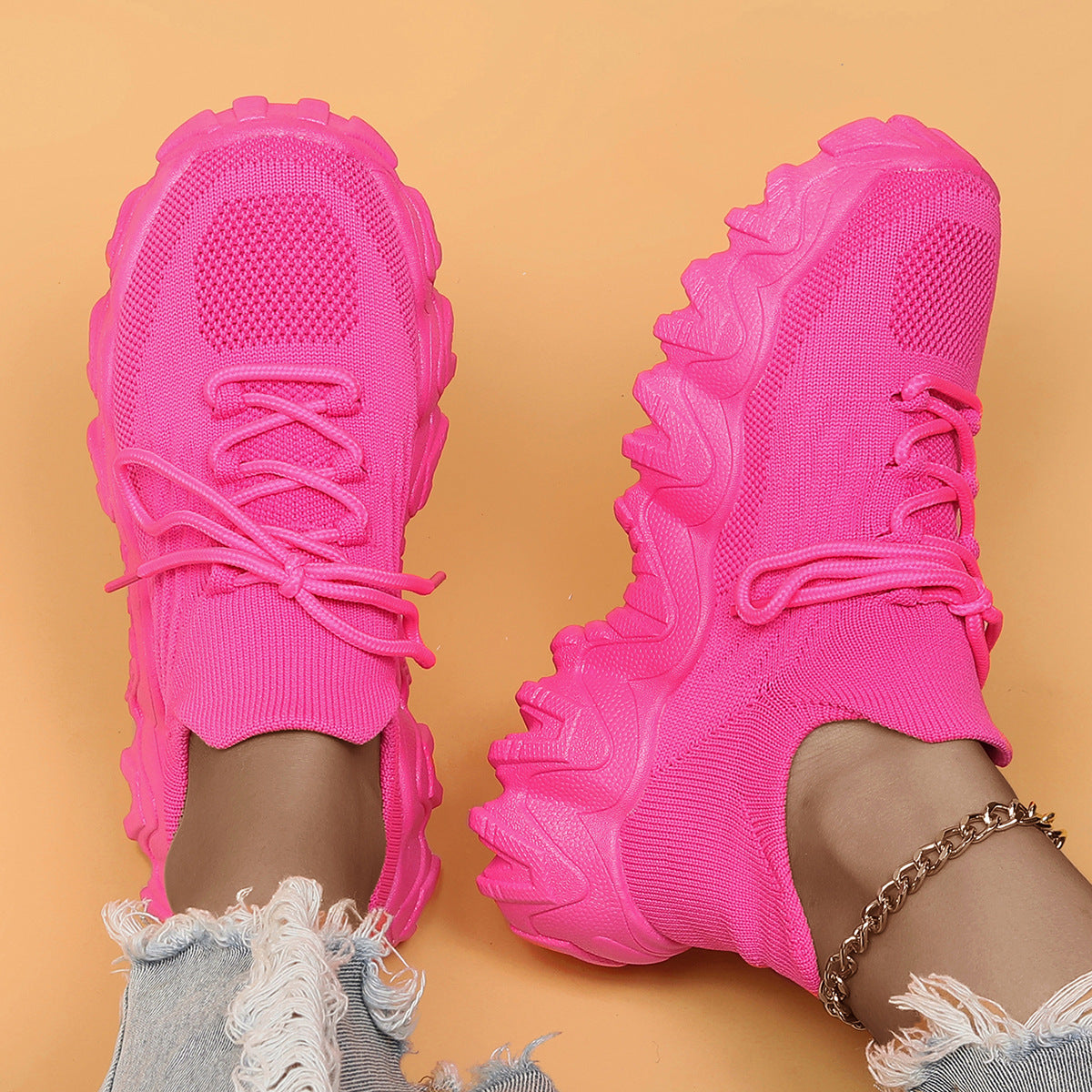 Solai Simple Snug Sneakers
