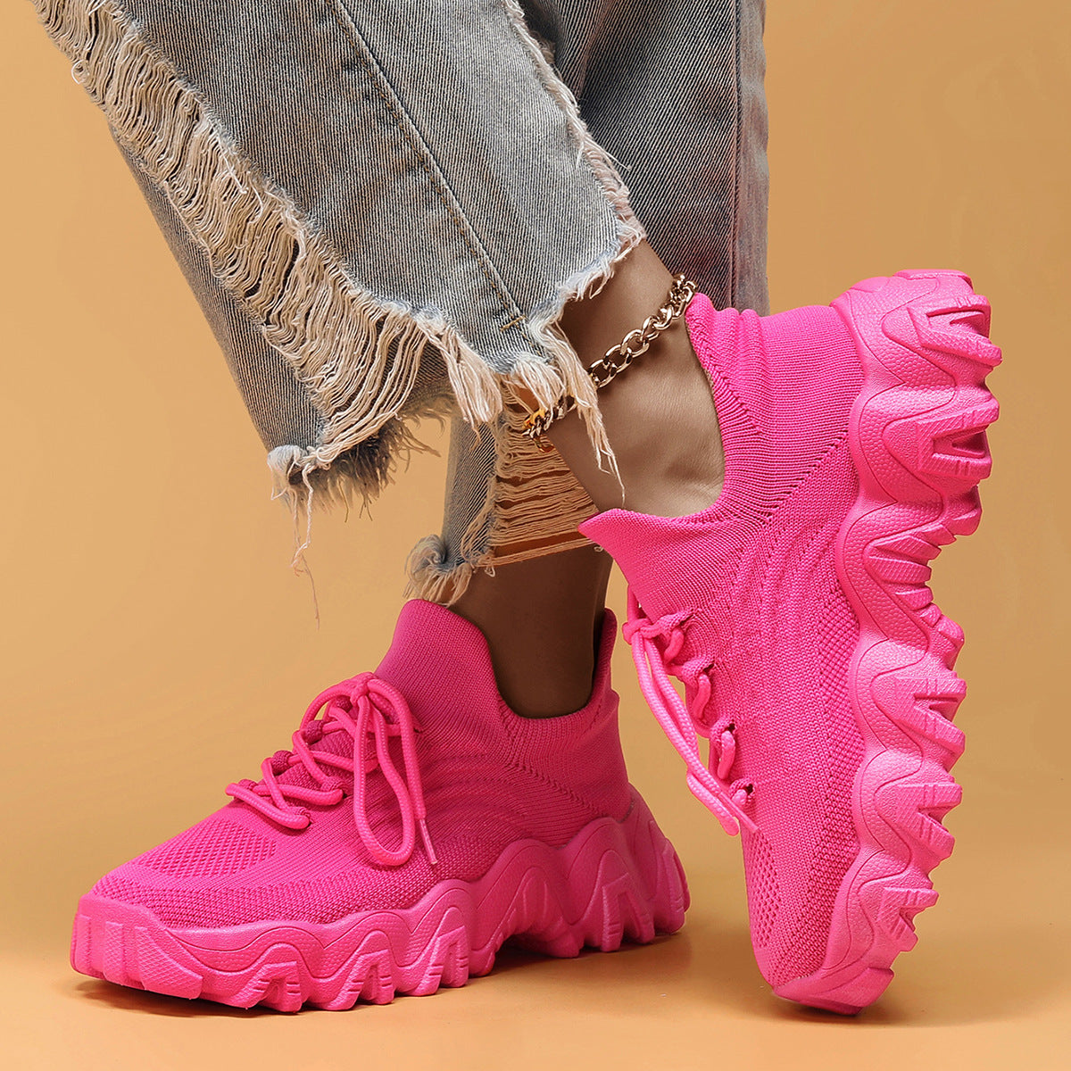 Solai Simple Snug Sneakers